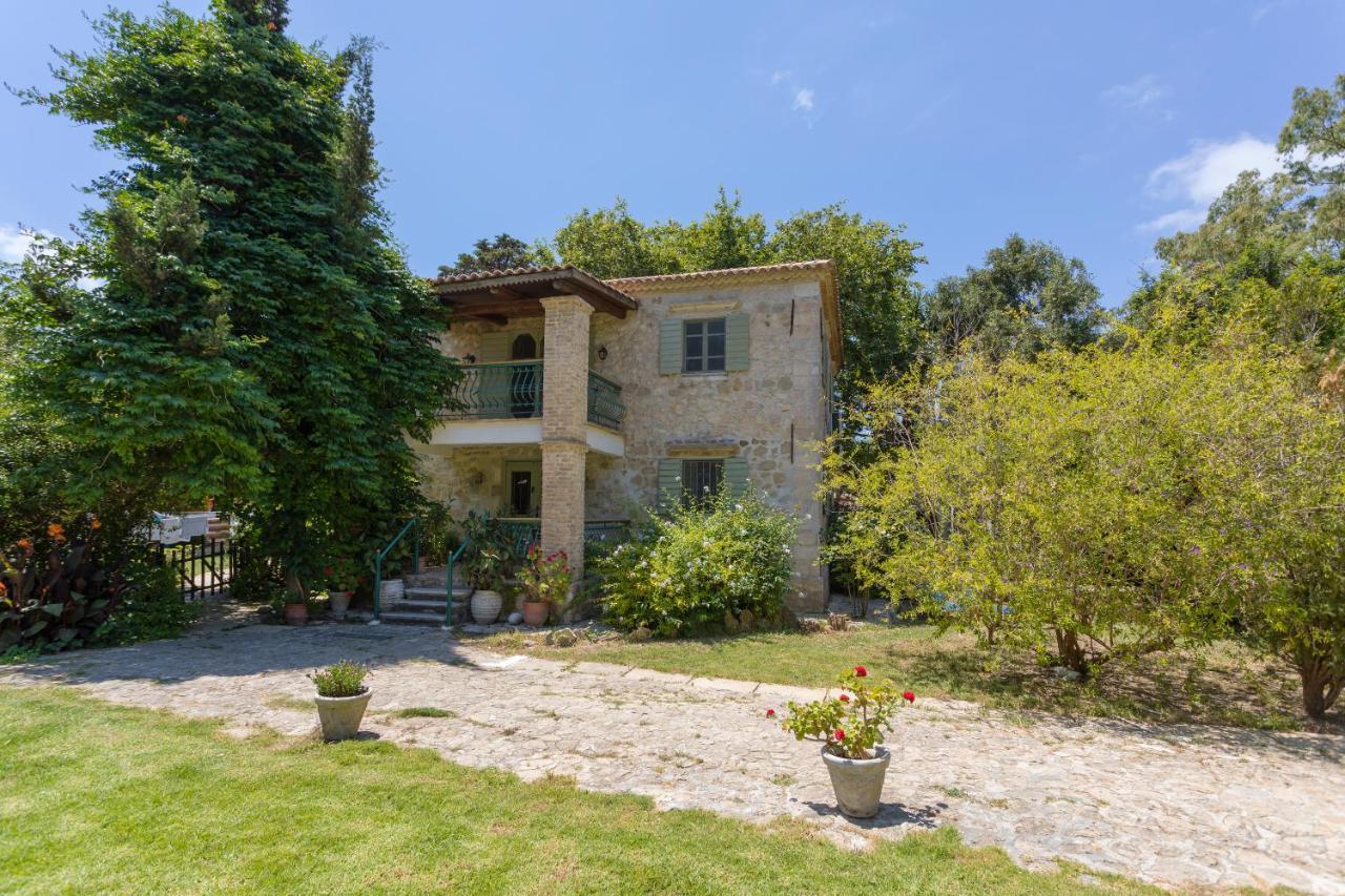 Vasilikí Jianni'S Villa - Stone Villa In The Greenery!! מראה חיצוני תמונה